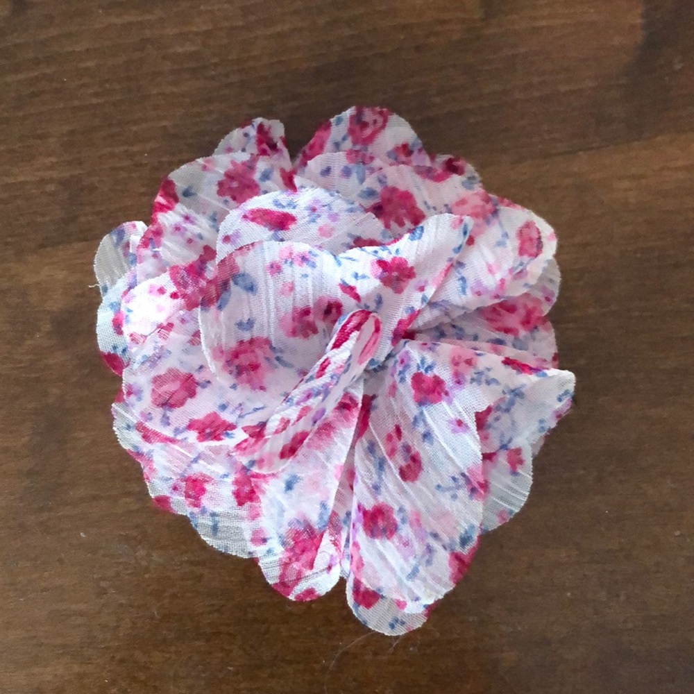 Flower hair clip